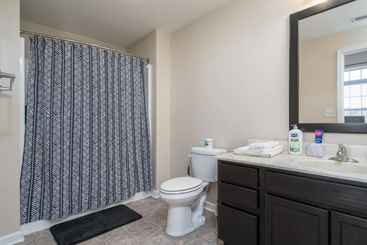 Ferienwohnung Private Bed Downtown Indy - Shared Indianapolis Exterior foto